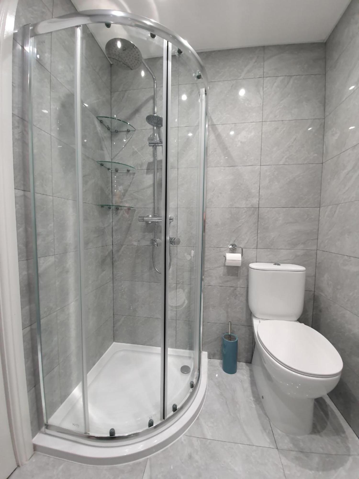 Self-Contained Guest Suite Гилдфорд Екстериор снимка